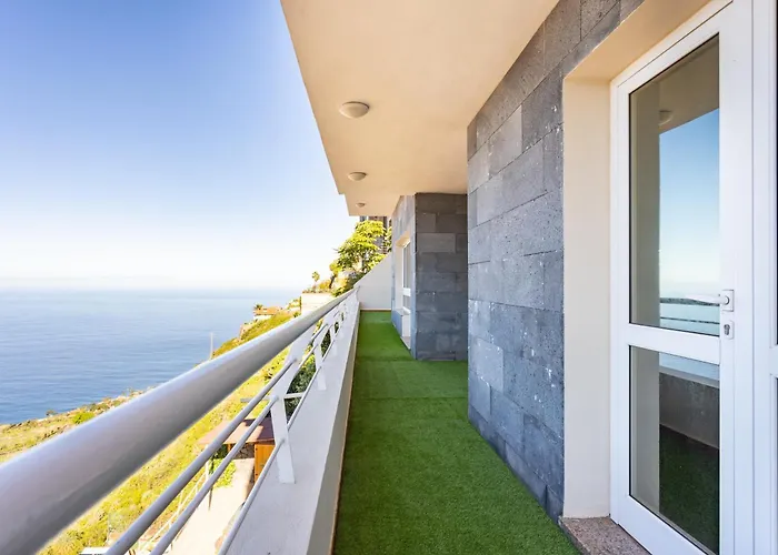 Sunset Horizon Retreat By Eden