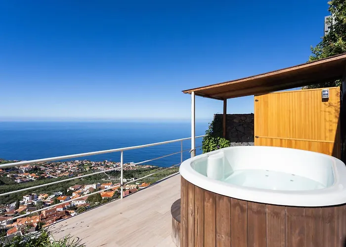 Sunset Horizon Retreat By Eden