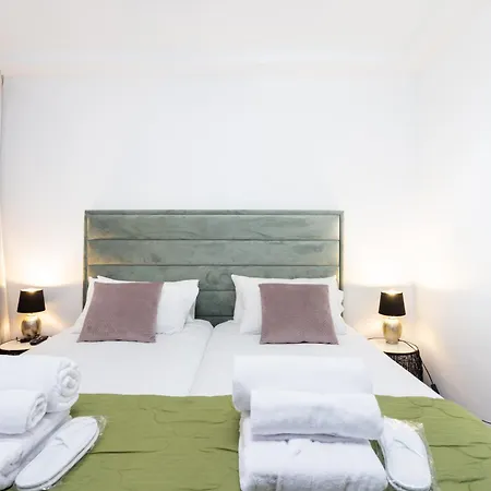 Sunset Horizon Retreat By Eden 绍萨尔