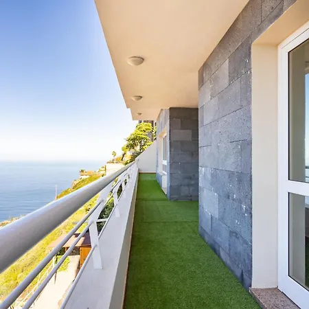 Sunset Horizon Retreat By Eden