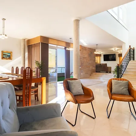 Sunset Horizon Retreat By Eden