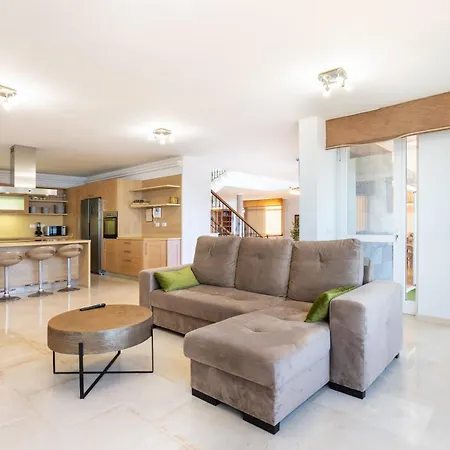 Sunset Horizon Retreat By Eden 绍萨尔