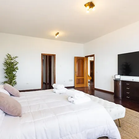 Sunset Horizon Retreat By Eden 绍萨尔