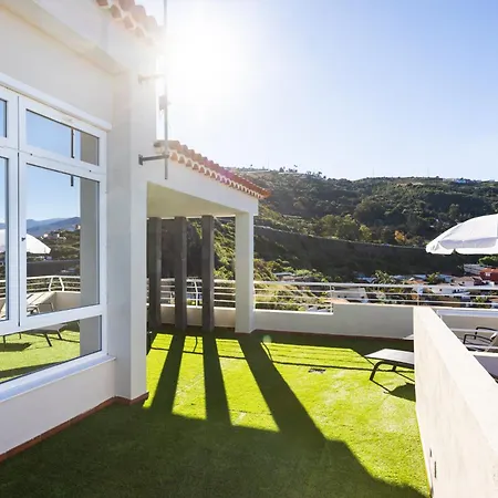 Sunset Horizon Retreat By Eden