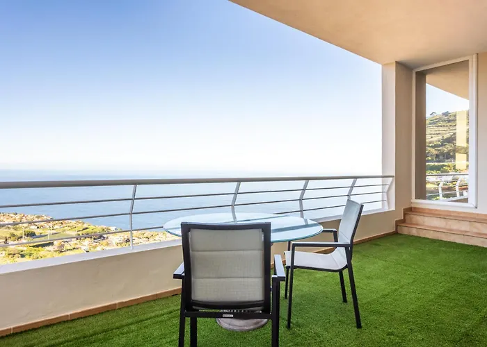 Sunset Horizon Retreat By Eden