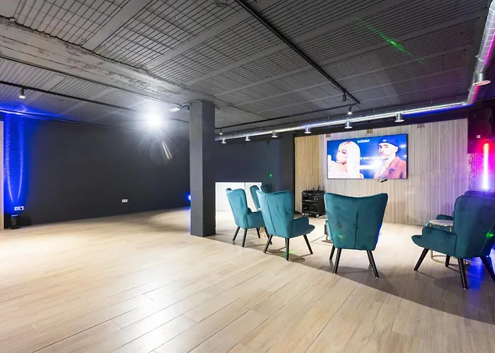 Sunset Horizon Retreat By Eden