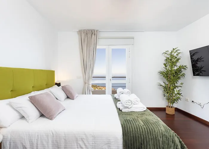 Sunset Horizon Retreat By Eden Villa *