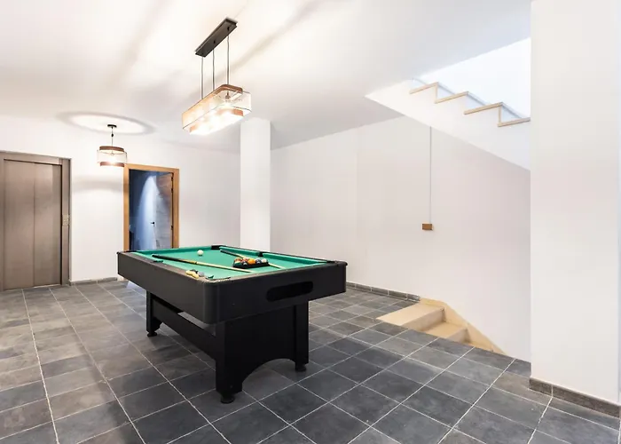 Sunset Horizon Retreat By Eden *