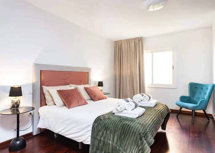 Sunset Horizon Retreat By Eden