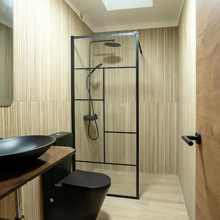 Sunset Horizon Retreat By Eden *